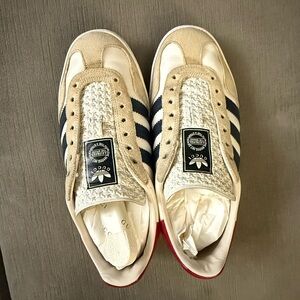 Gucci / Adidas Cream and Navy Classic Sneakers